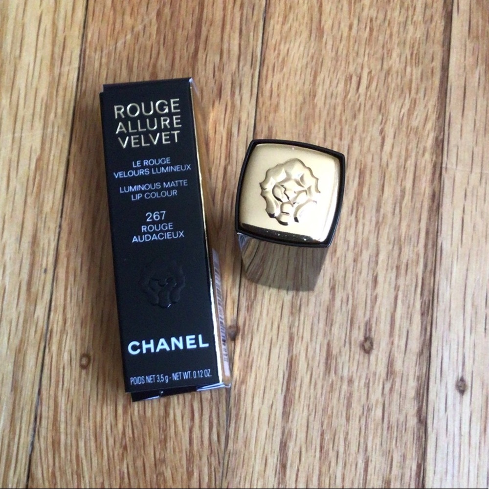 Chanel Rouge Allure Velvet Lipstick 267